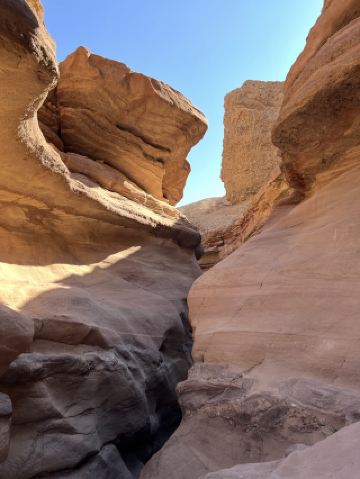 The overwhelming scenery of Red Canyon makes you feel like you're on another planet.
