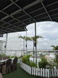 Stay Elegan di Hermes Palace Hotel Medan