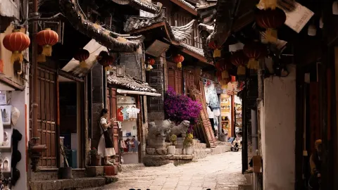 The Art of Soft Time: A Creator’s Guide to Lijiang Old Town
 — traveler post in Baisha