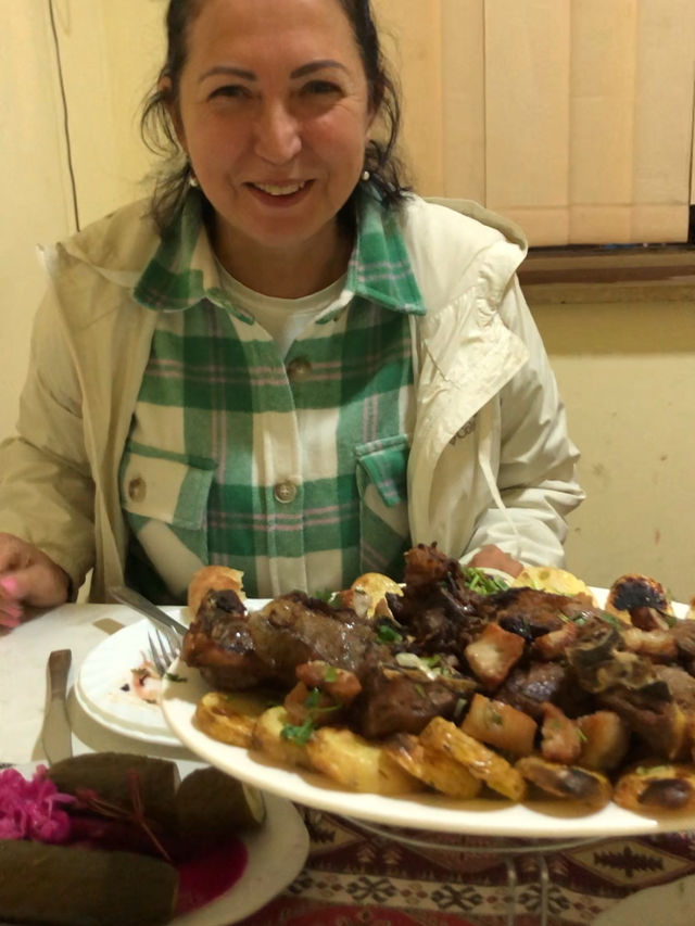 Is Armenian Hospitality Real? A Hitchhiking Story from Lake Sevan to Tbilisi 🇬🇪