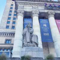 【ポーランド🇵🇱/ワルシャワ市街を一望できる文化科学宮殿の展望テラス】