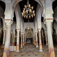 Stunning Kairouan Mosque: A Visitor’s Guide 🕌✨