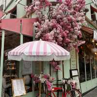 Is this the cutest cafe in St Honore?