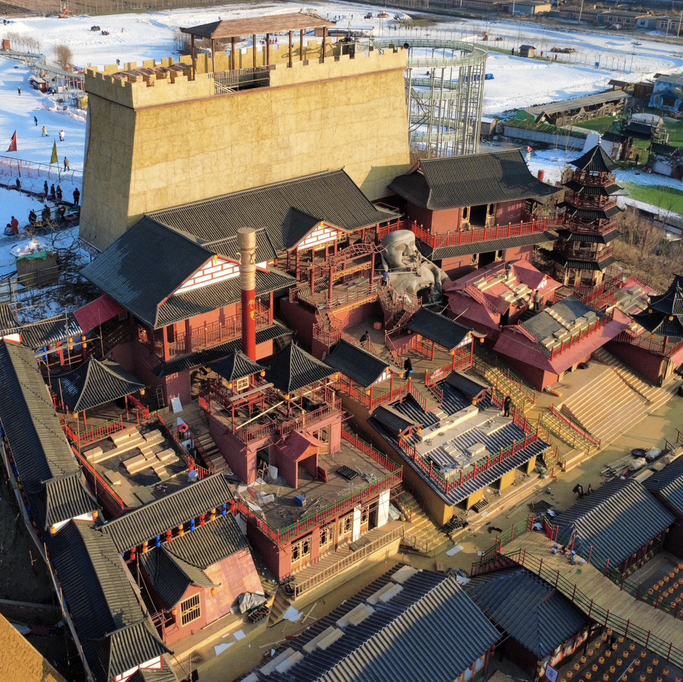 A Cozy Winter Escape to Heifengguang Ancient Town
