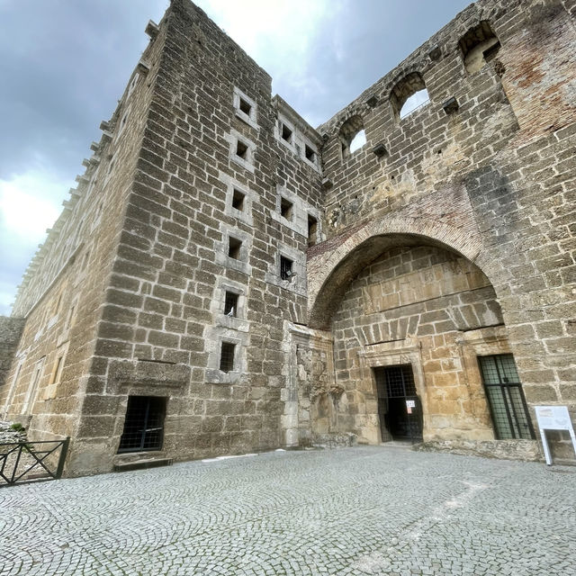 Step Back in Time: Aspendos’ Ancient Marvels 🏛️✨