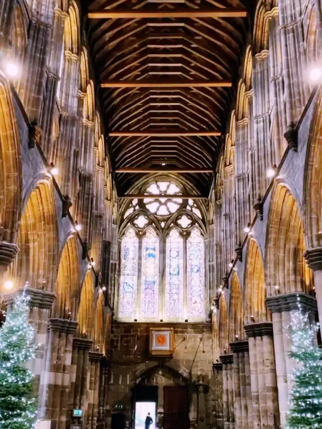 🌿🏰 Glasgow’s Historic & Green Escape: Cathedral & Botanic Gardens