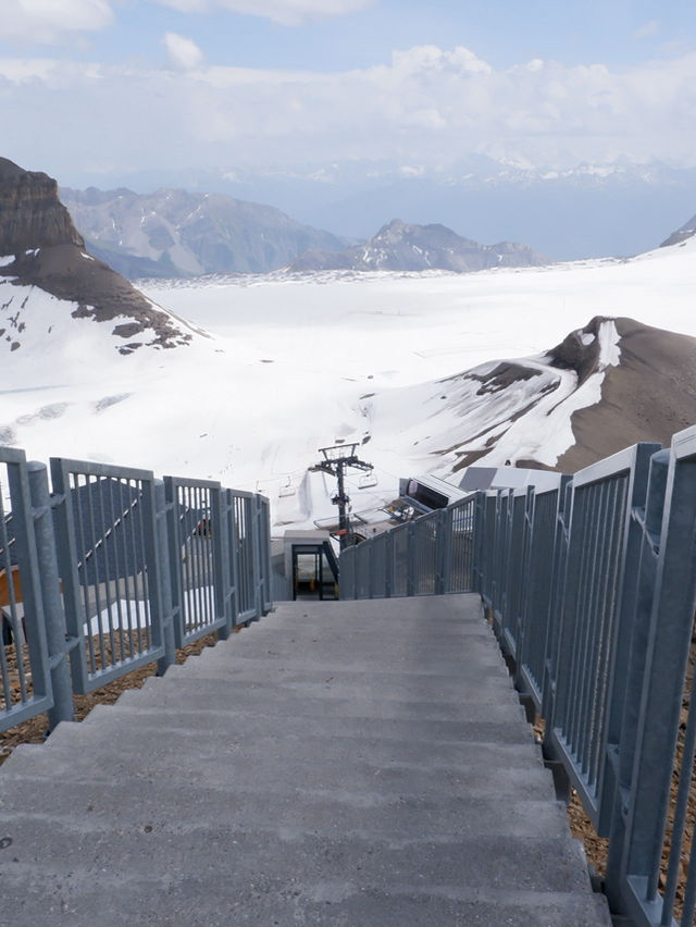 รีวิว: สะพาน Peak Walk by Tissot 