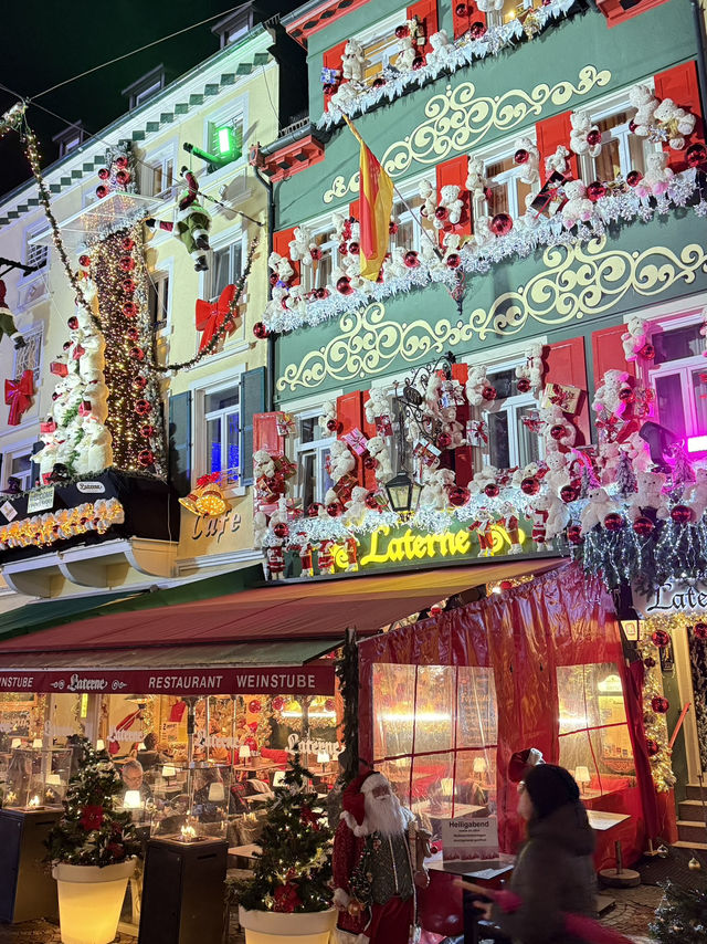 🎄🏰 Baden-Baden Weihnachtsmarkt – Where the Black Forest Sparkles with Elegance ✨❄️