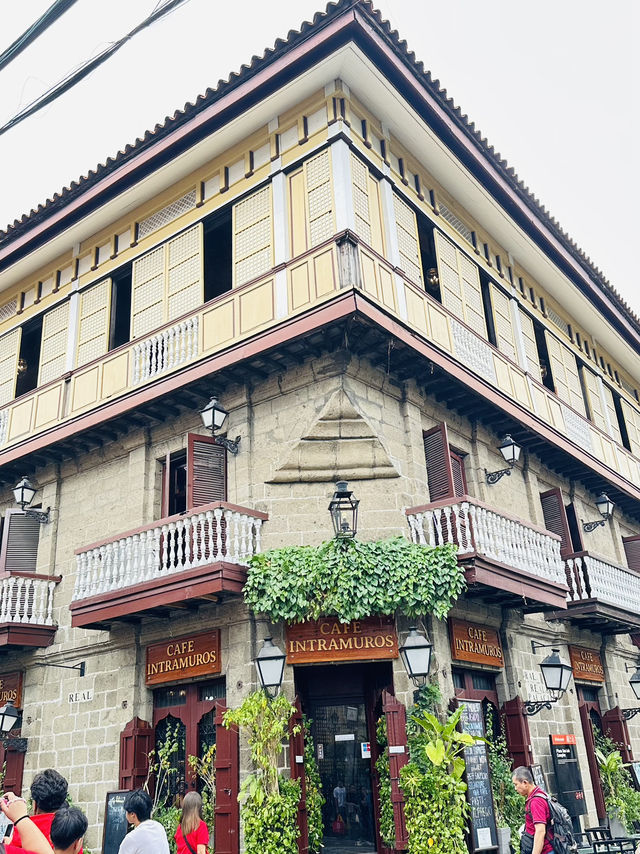 Just me, the walls, and centuries of stories in Intramuros.