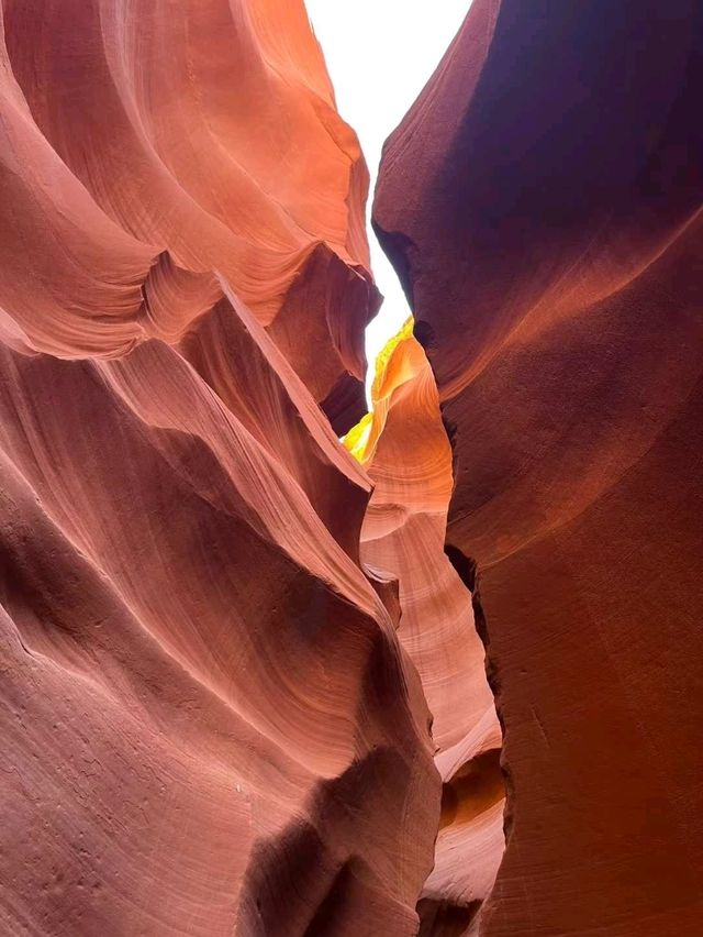 ✨ Antelope Canyon’s Sculpted Light & Shadows 🌄
