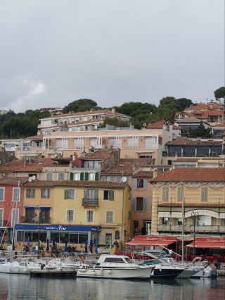 There’s something magical about visiting Cassis in winter. The summer crowds fade away, the harbour becomes quieter, and the pastel-coloured façades look even more charming against the deep blue sea and soft winter sky.

What makes Cassis special during the colder months is the slower pace. You can wander along the Old Port, admire the fishing boats, explore the little streets, and enjoy the coastal views without the busy summer atmosphere. On sunny days, the light is beautiful, and the dramatic white cliffs of the Calanques create an unforgettable backdrop.

✨ Tips for visiting Cassis in winter:

🌤️ Choose a sunny day for the best coastal views and photography.

🧥 Bring a warm jacket — the sea breeze can feel surprisingly cold, even in Provence.

☕ Stop at a café near the harbour and enjoy a slower afternoon.

🥾 If you plan to explore the Calanques, check trail closures and weather conditions beforehand, as winter rain and strong winds can affect access.

📅 Check restaurant opening days in advance, since some seasonal businesses reduce their hours outside summer.

For me, the beauty of Cassis in winter is the feeling of having more space to appreciate it. No rush, no summer crowds — just the sea, the colourful harbour, and the simple charm of the South of France. 💙

Sometimes, the most beautiful places are even more special when you visit them off-season.

#Cassis #CassisInWinter #Provence #SouthOfFrance #FrenchRiviera #WinterEscape #TravelMoments