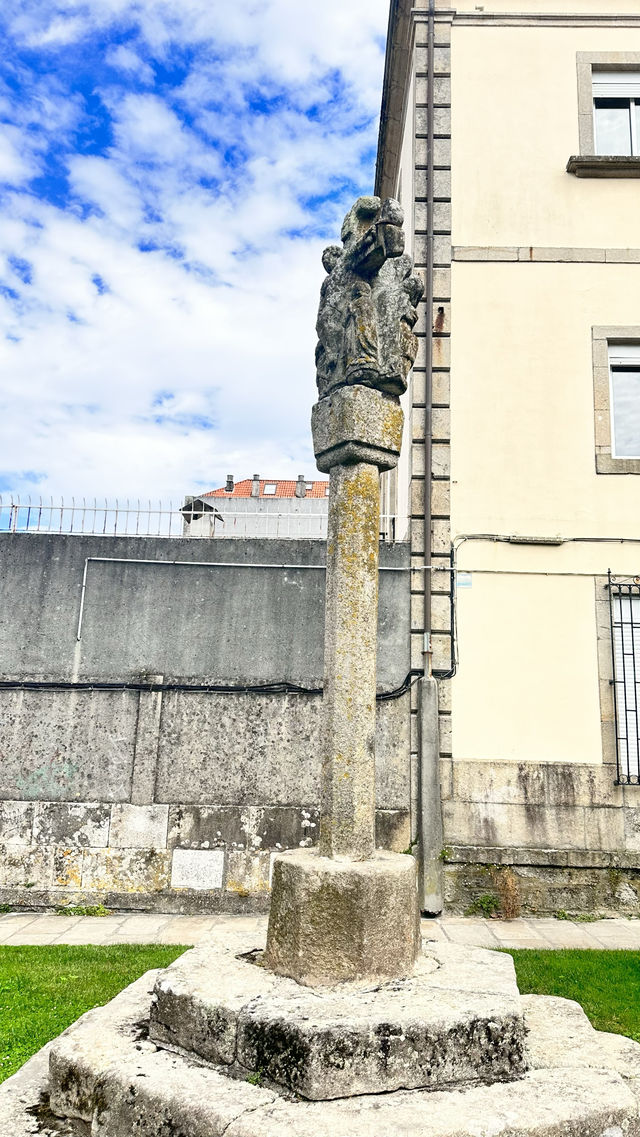 巴卡橋十字架Cruceiro Ponte Da Barca