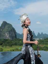來陽朔住了一周的觀景房！每天一睜眼，跟落地窗外的青山問早安！