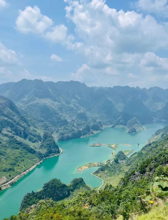 探秘廣西百色凌雲縣浩坤湖，海拔1050米的高原明珠