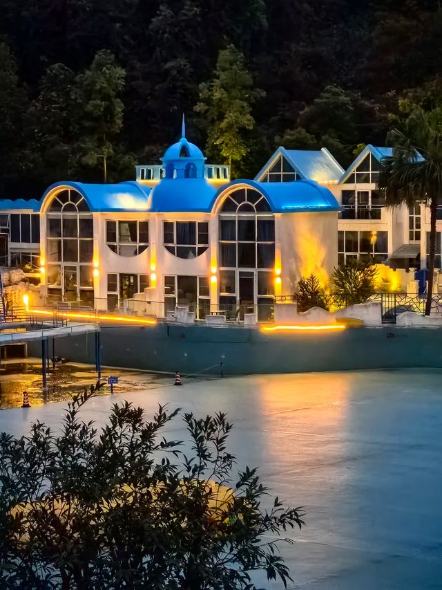 溫馨浪漫的養生湯泉