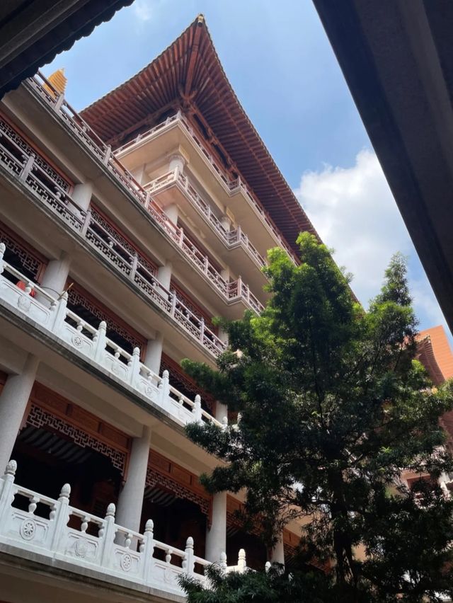 探索上海靜安寺，釋放內心的壓力！