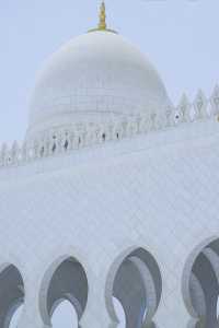 關於【阿布扎比】謝赫扎伊德大清真寺