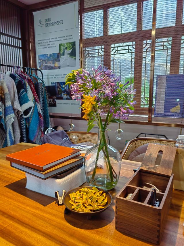 在麗江 | 居然真的住進了莫奈花園裡，美腻啦！