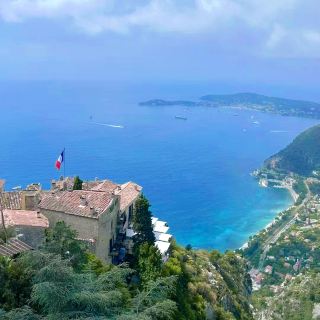 Èze: An Unforgettable Sapphire Sea View