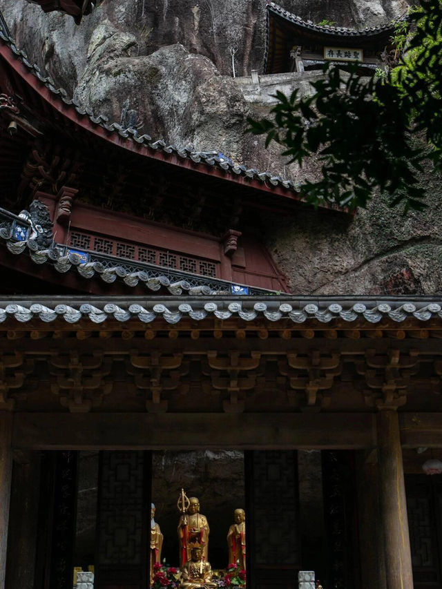 國清寺出發50分鐘|絕美瀑布古剎明巖古寺 國清寺出發50分鐘|絕美瀑布古剎明巖古寺