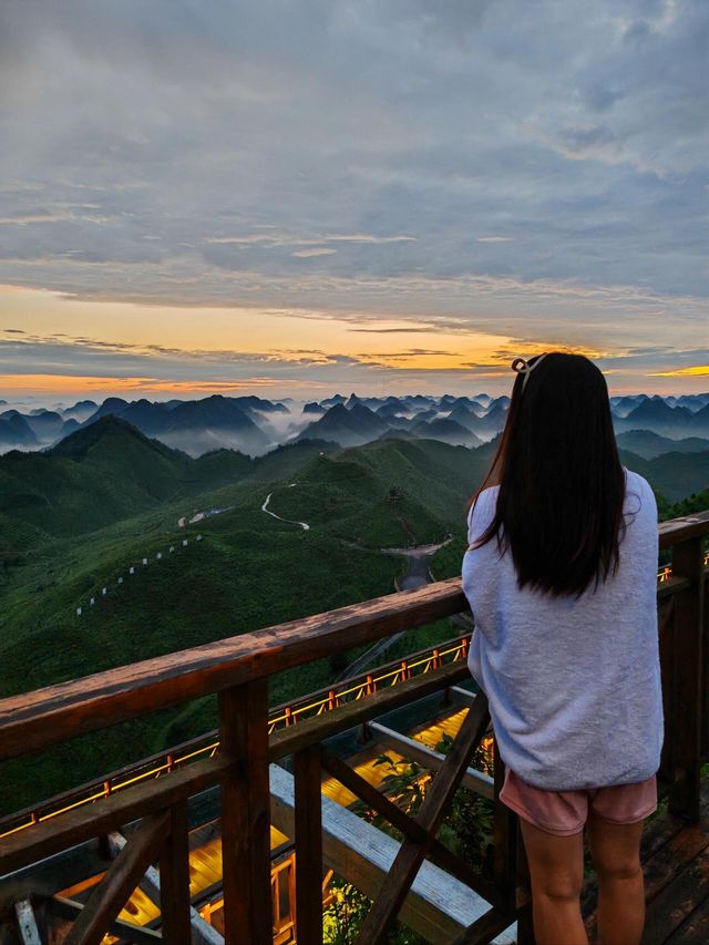 河池|雲觀天景區，推門就是日出雲海。