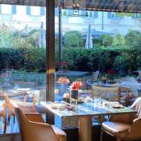 Luxurious Hotel surrounded by all luxurious stores in Milan 