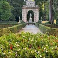 Four seasons hotel in Florence Italy is literally a fairly tale .