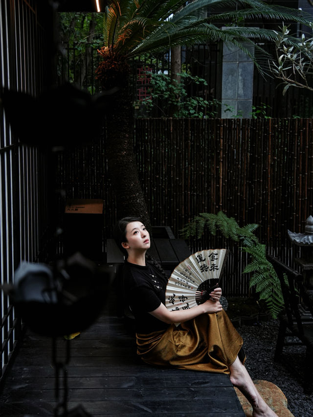 呢間素食餐廳嘅靚景係成都真係數一數二! 呢間素食餐廳嘅靚景係成都真係數一數二!