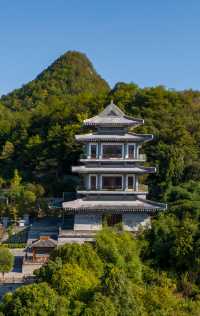 貴陽孔學堂，隱藏在青山綠水間的旅遊勝地。