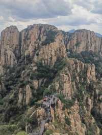 「齊魯小黃山」天嵮山  丹崖絕壁 奇峰林立。