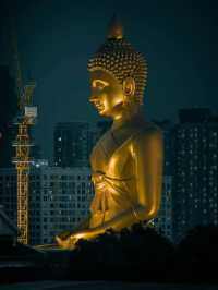 Thailand Travel Guide: The Majestic Giant Buddha