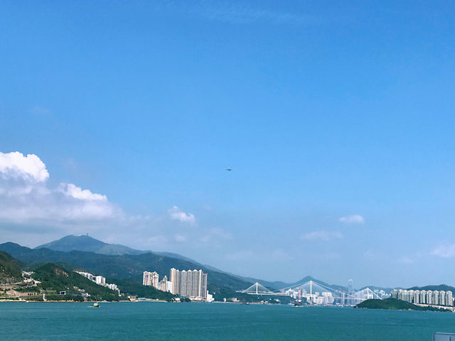 去香港休閒度假，識玩的人都來坐遊輪啦！