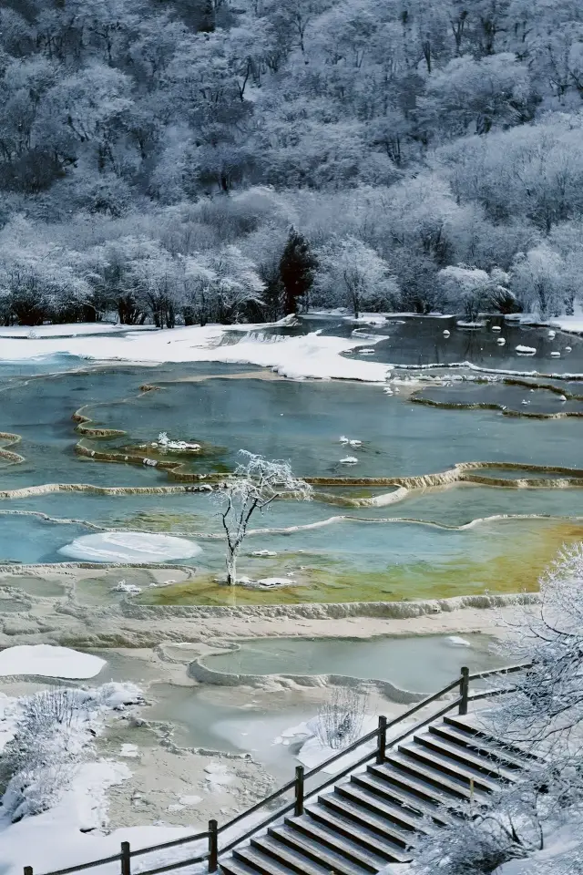 Huanglong Scenic Area
