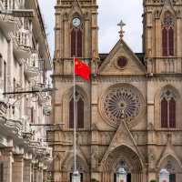 哥特尖頂下聆聽神的低吟｜石室聖心大教堂⛪️