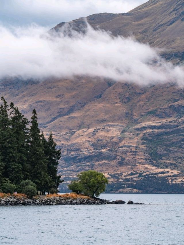 Queenstown: the jewel in the ˈ‍crown