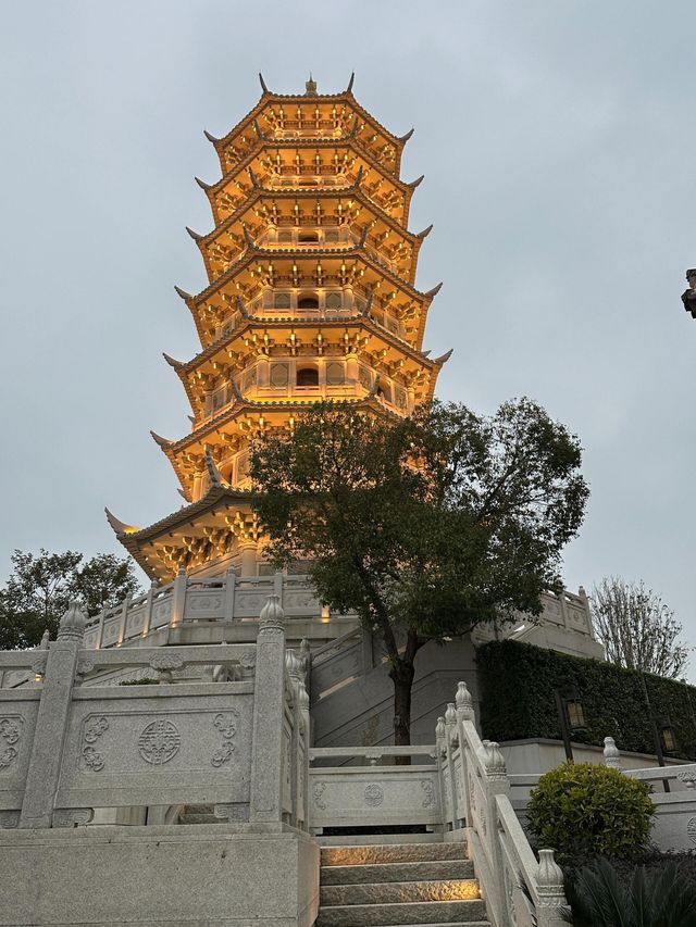 福州閩越水鎮夜景很美