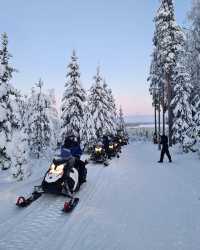 挪威朗伊爾城 | 雪地電單車探險——馳騁北極荒原！