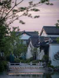 花窗疏影錄，解構「一步一景」的東方美學。