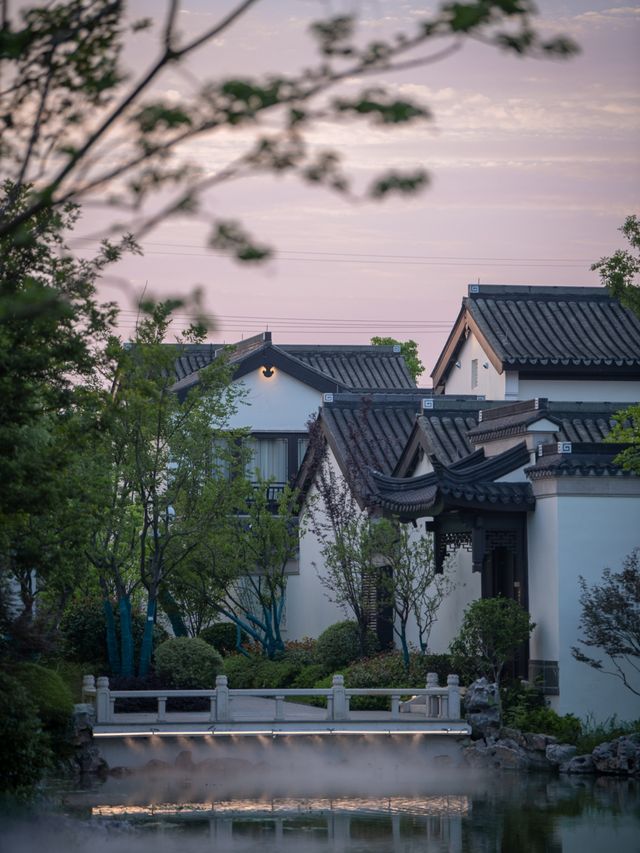 花窗疏影錄，解構「一步一景」的東方美學。