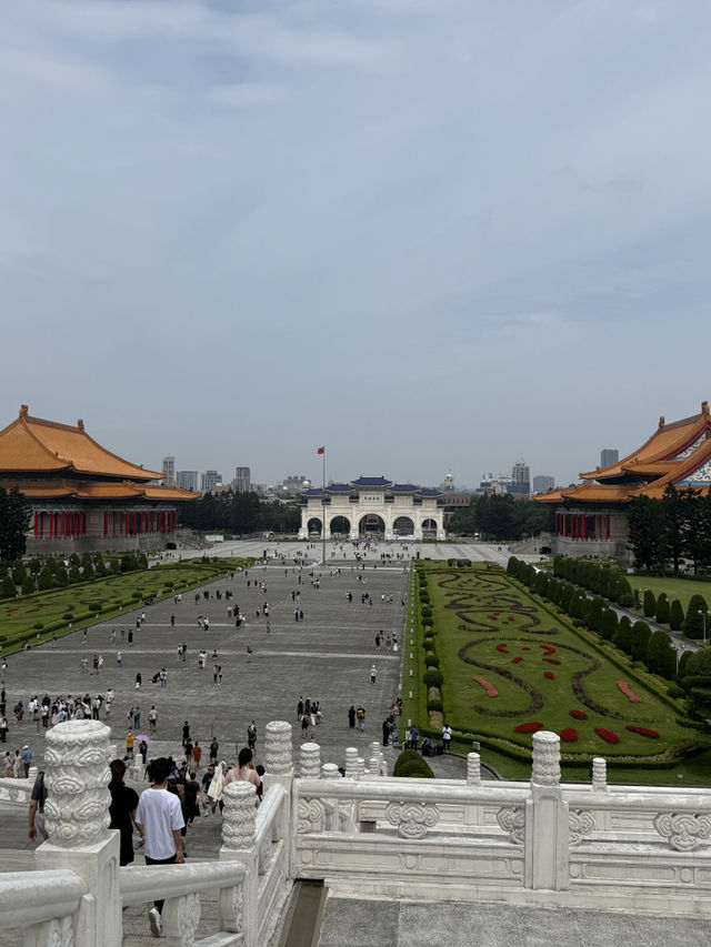 Feel Tiny At The Staggering And Awe Inspiring Liberty Square In Taipei   