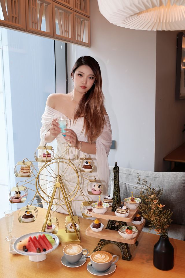 成都...市區俯瞰熊貓屁股絕美酒店