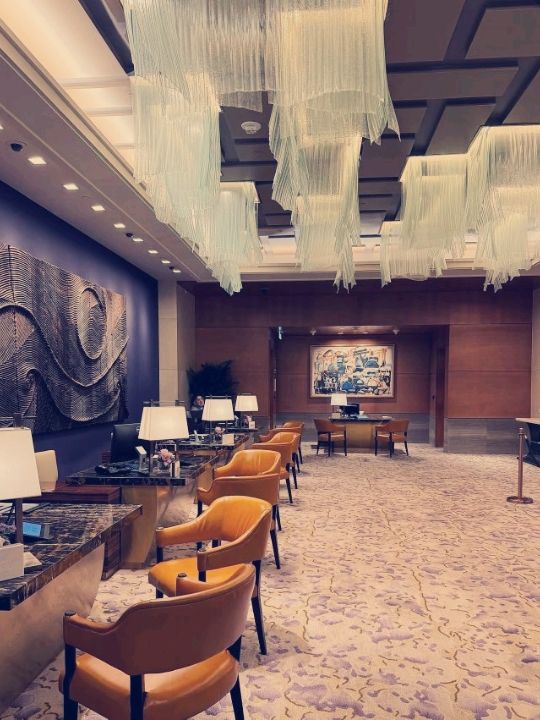 澳門天際雲端奢華！瑞吉酒店無邊泳池絕景體驗
