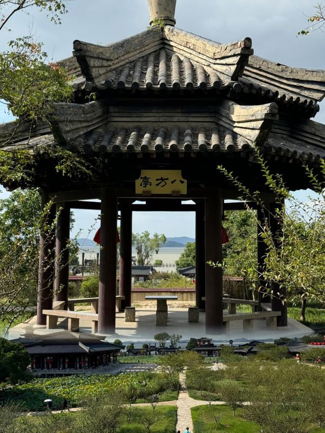無錫三國水滸城 | 穿越千年的夏日古風盛宴    【座標與交通】   無錫濱湖區山水西路1
