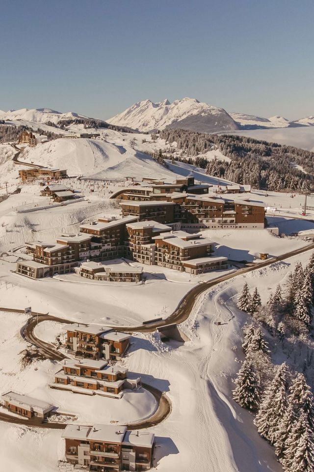 阿爾卑斯山滑雪，大山地度假村攻略