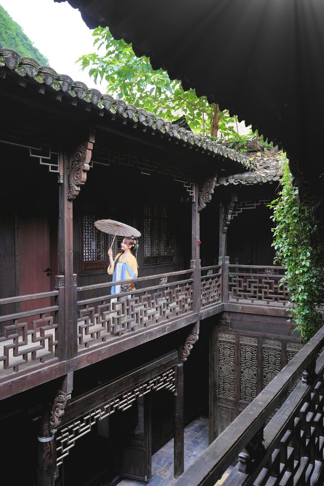 貴州鎮遠〡穿越千年的古城！住進明清大院