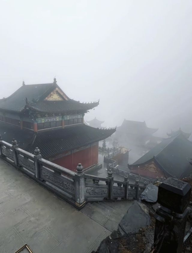 貴州·銅仁梵淨山  仙境雲海
