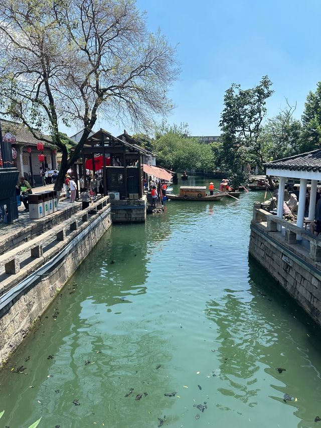 靚靚嘅女朋友當然要襯返靚靚嘅景啦