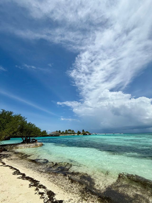 A Serene Stay at Adaaran Select Hudhuranfushi