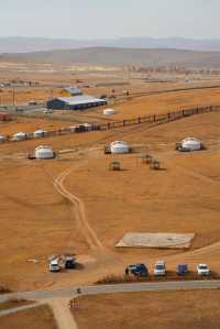 在蒙古國追到了一場盛大的秋天