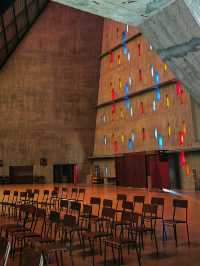 米蘭小眾粗野主義三角教堂